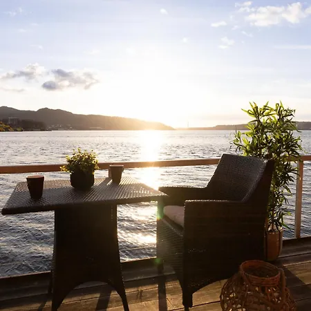 Heimby Homes - Seaside Balcony Bergen