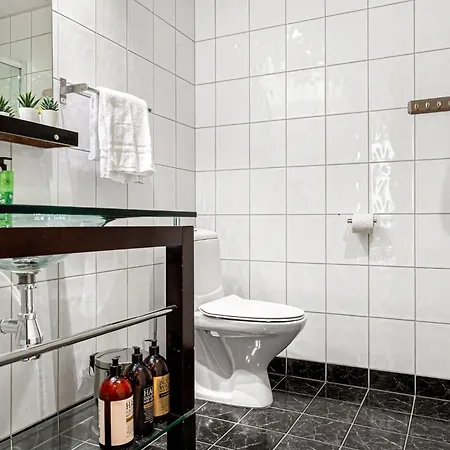 Heimby Homes - Seaside Balcony Bergen