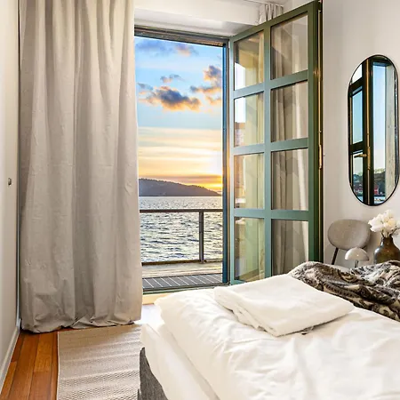 Heimby Homes - Seaside Balcony