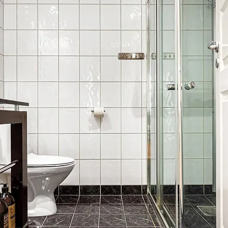 Heimby Homes - Seaside Balcony Bergen