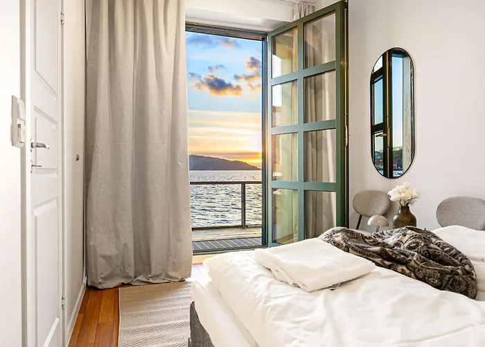 Heimby Homes - Seaside Balcony